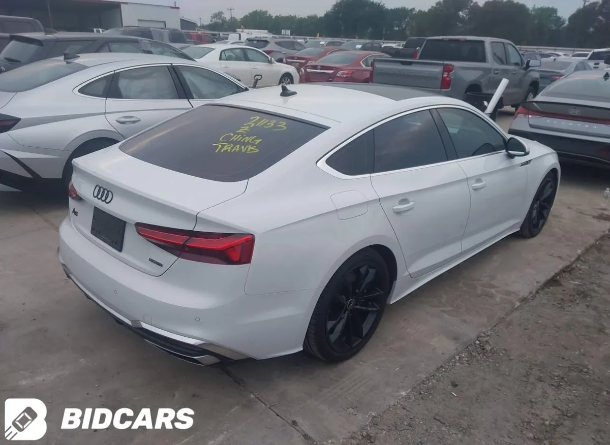 AUDI A5 2023
