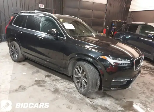VOLVO XC90 MOMENTUM 2018