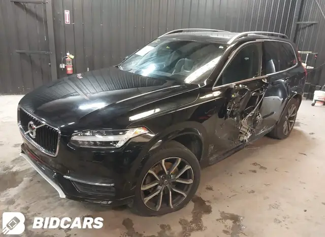 VOLVO XC90 MOMENTUM 2018