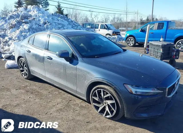 VOLVO S60 MOMENTUM 2019