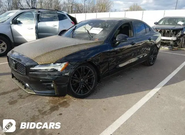 VOLVO S60 2024