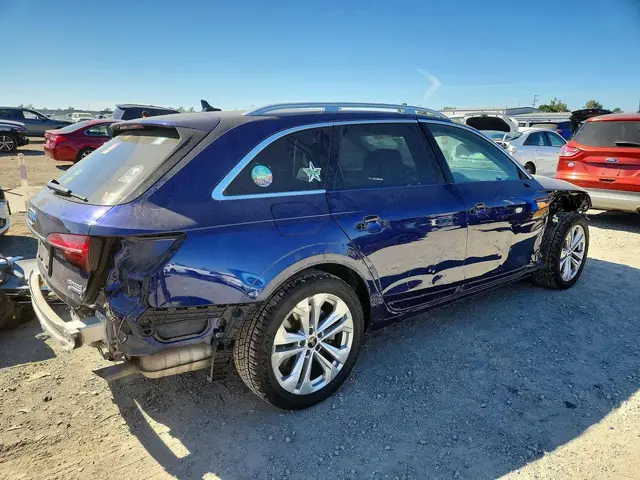 AUDI A4 ALLROAD 2022