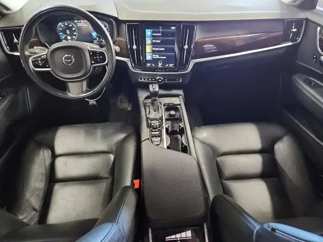 VOLVO S90 2017