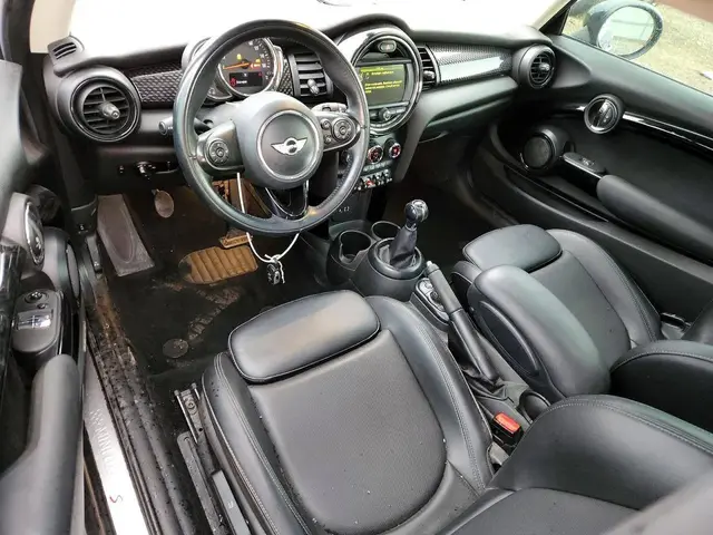 MINI Cooper 2018