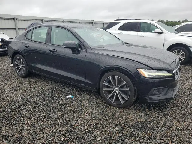 VOLVO S60 2021