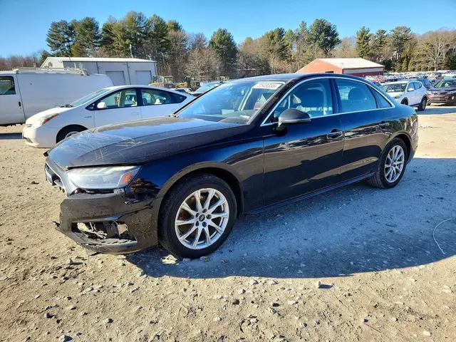 AUDI A4 2023