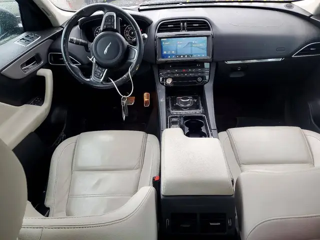 JAGUAR F-PACE 2019