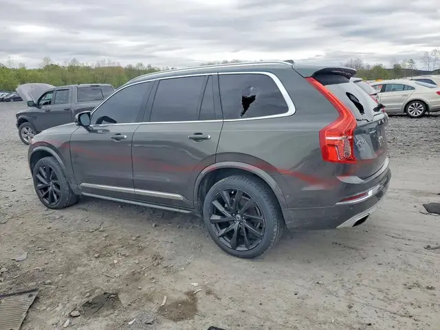 VOLVO XC90 2018