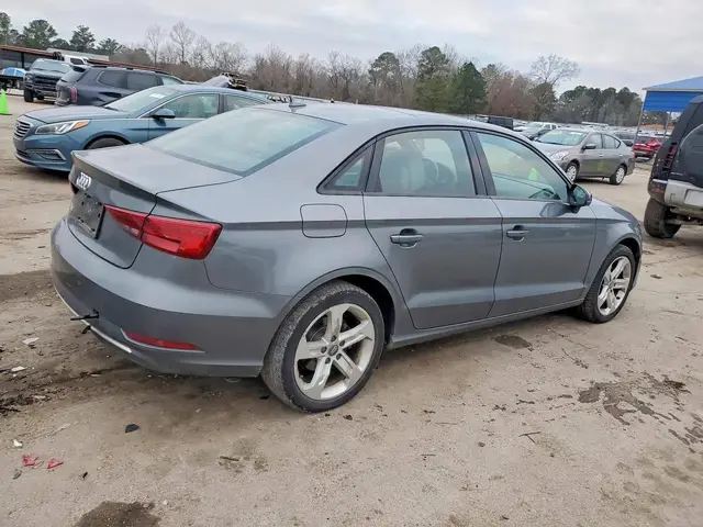 AUDI A3 2018