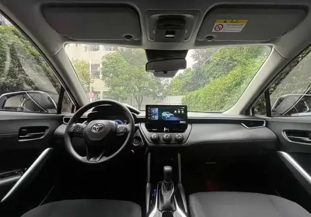 TOYOTA COROLLA CROSS 2023
