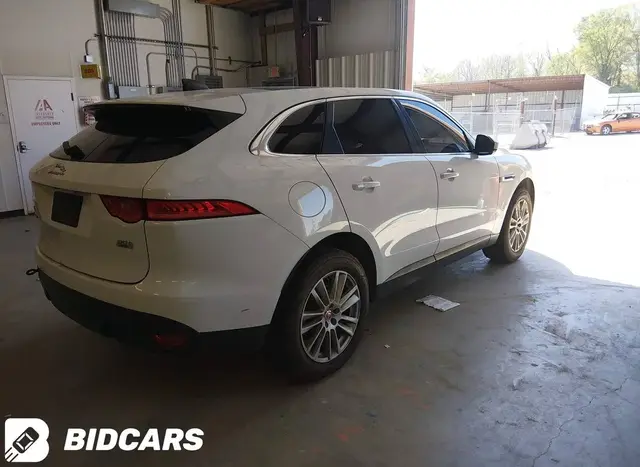 JAGUAR F-PACE 2020