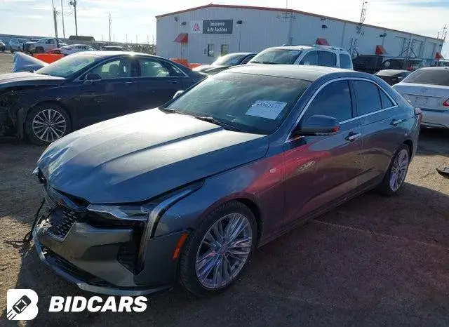 CADILLAC CT4 2022