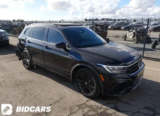 VOLKSWAGEN TIGUAN R-LINE 2022