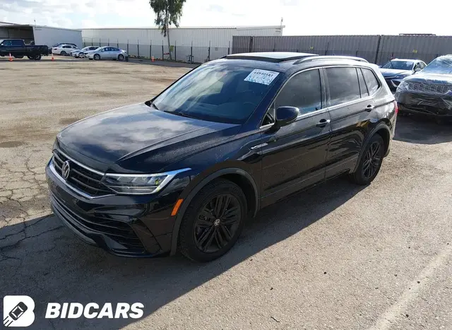 VOLKSWAGEN TIGUAN R-LINE 2022