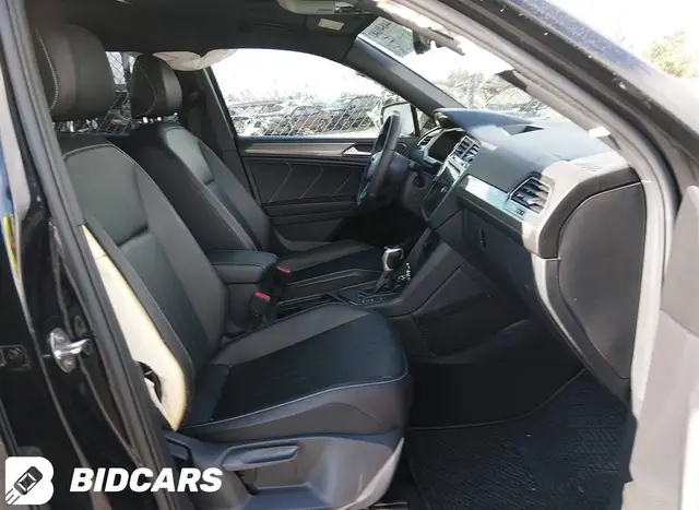 VOLKSWAGEN TIGUAN R-LINE 2022