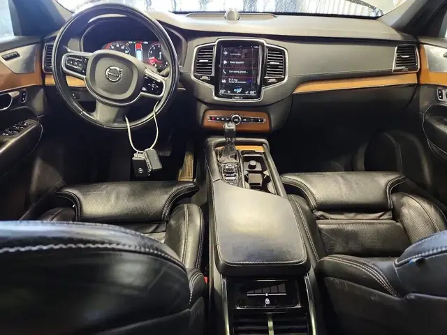 VOLVO XC90 2018