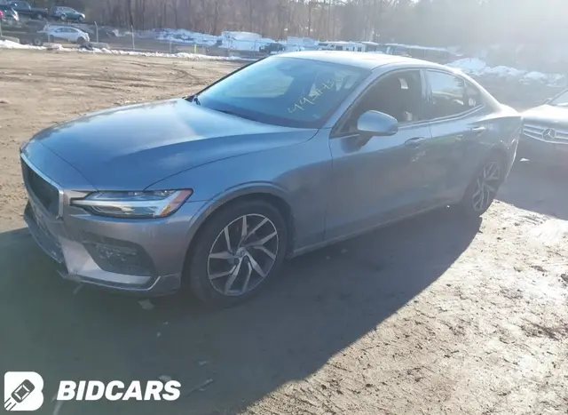 VOLVO S60 MOMENTUM 2020