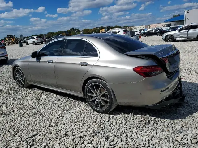 MERCEDES-BENZ E-CLASS 2021