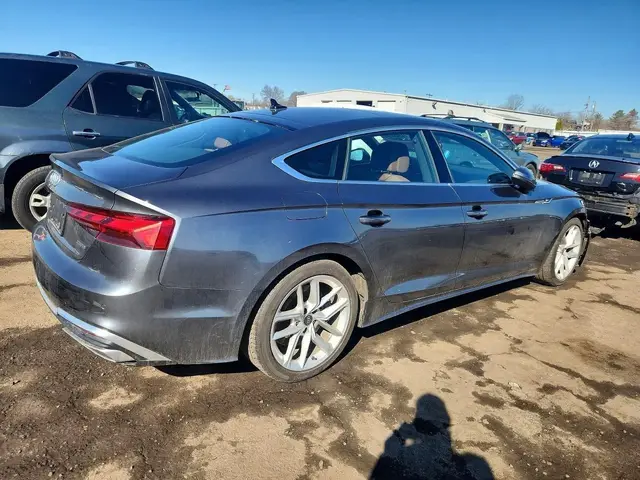 AUDI A5 2023