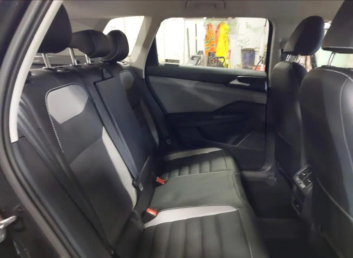 VOLKSWAGEN TAOS SEL 2021