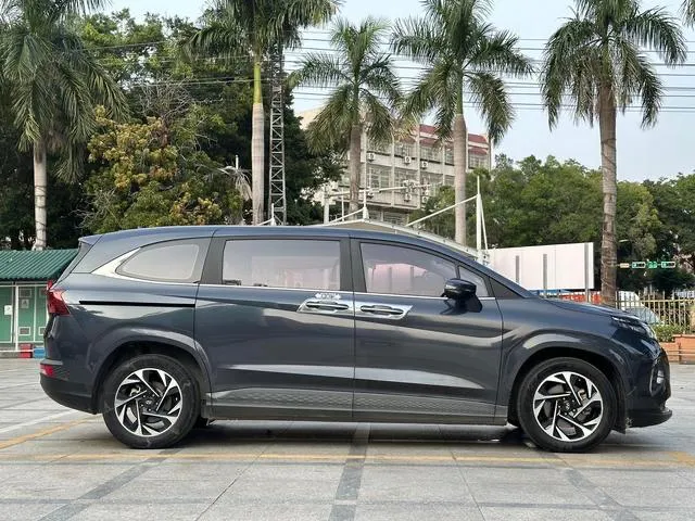 HYUNDAI CUSTO 380TGDI LUX PREMIUM 2021