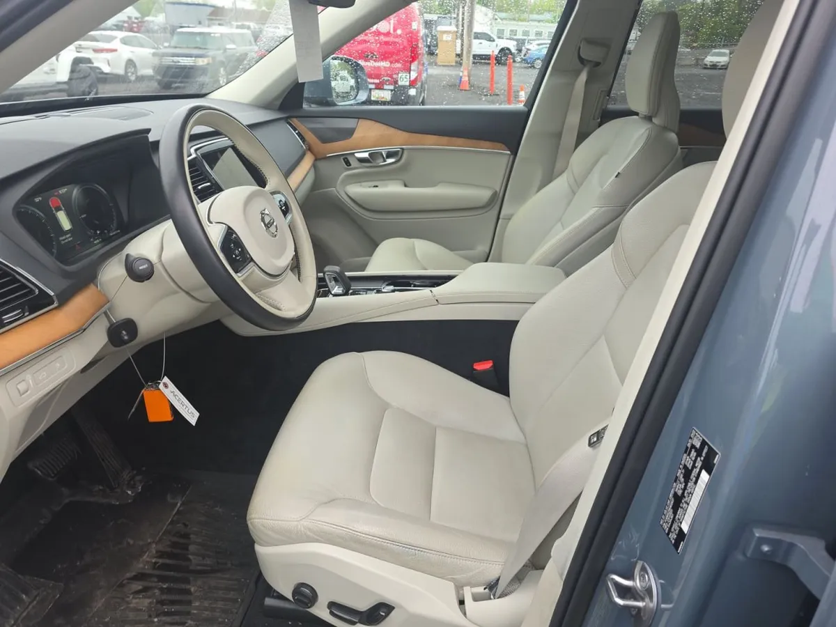 VOLVO XC90 RECHARGE PLUG-IN HYBRID 2022
