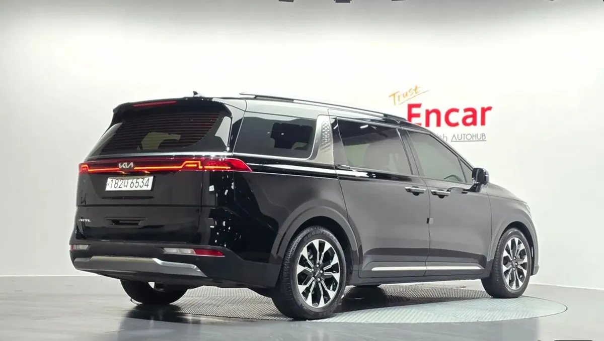 KIA CARNIVAL NOBLESSE 2022