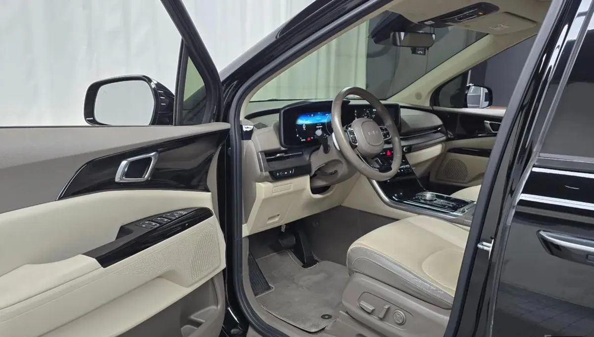 KIA CARNIVAL NOBLESSE 2022