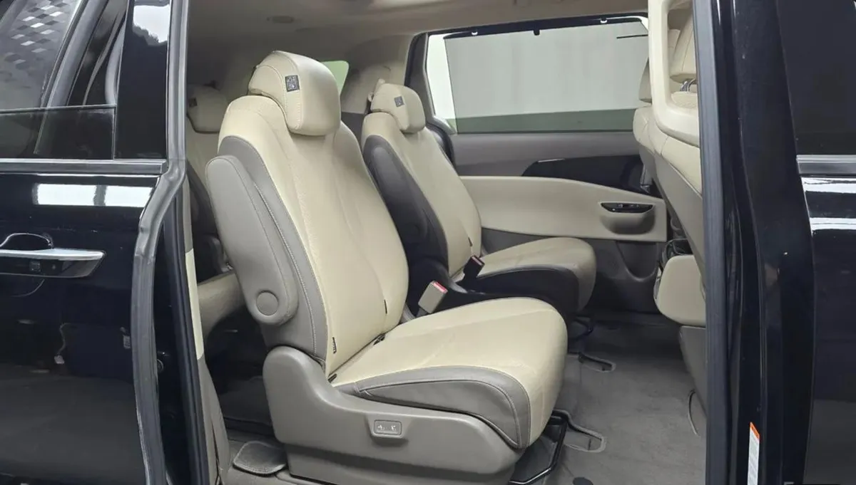 KIA CARNIVAL NOBLESSE 2022