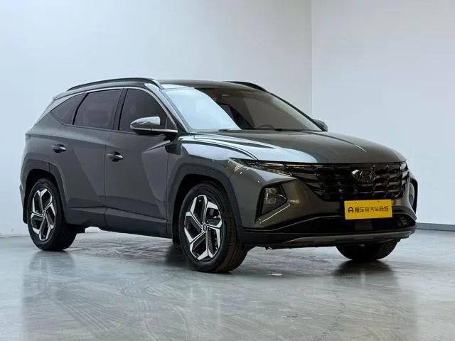 HYUNDAI TUCSON PREMIUM 2023