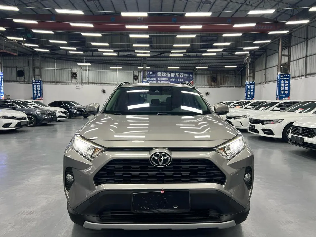 TOYOTA RAV4 2022