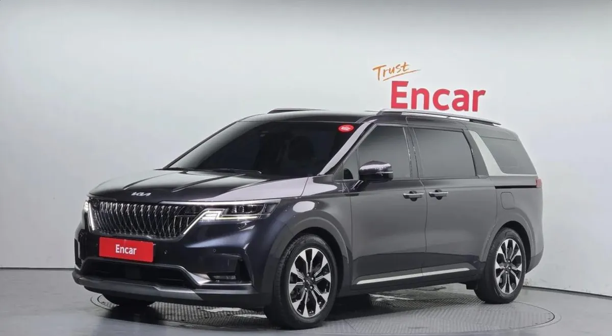 KIA CARNIVAL NOBLESSE 2022