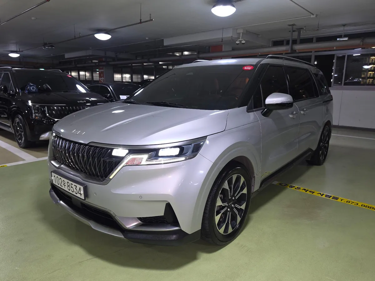 KIA CARNIVAL NOBLESSE 2022
