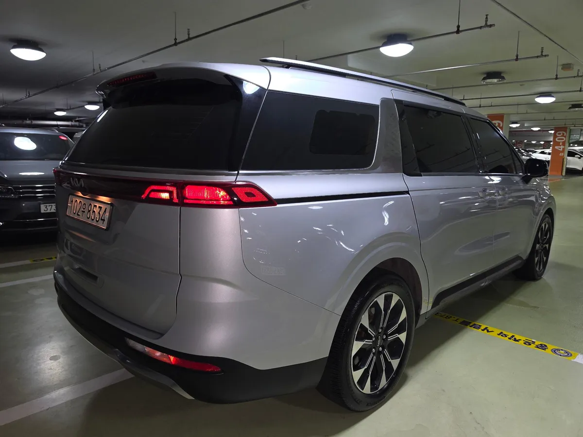 KIA CARNIVAL NOBLESSE 2022