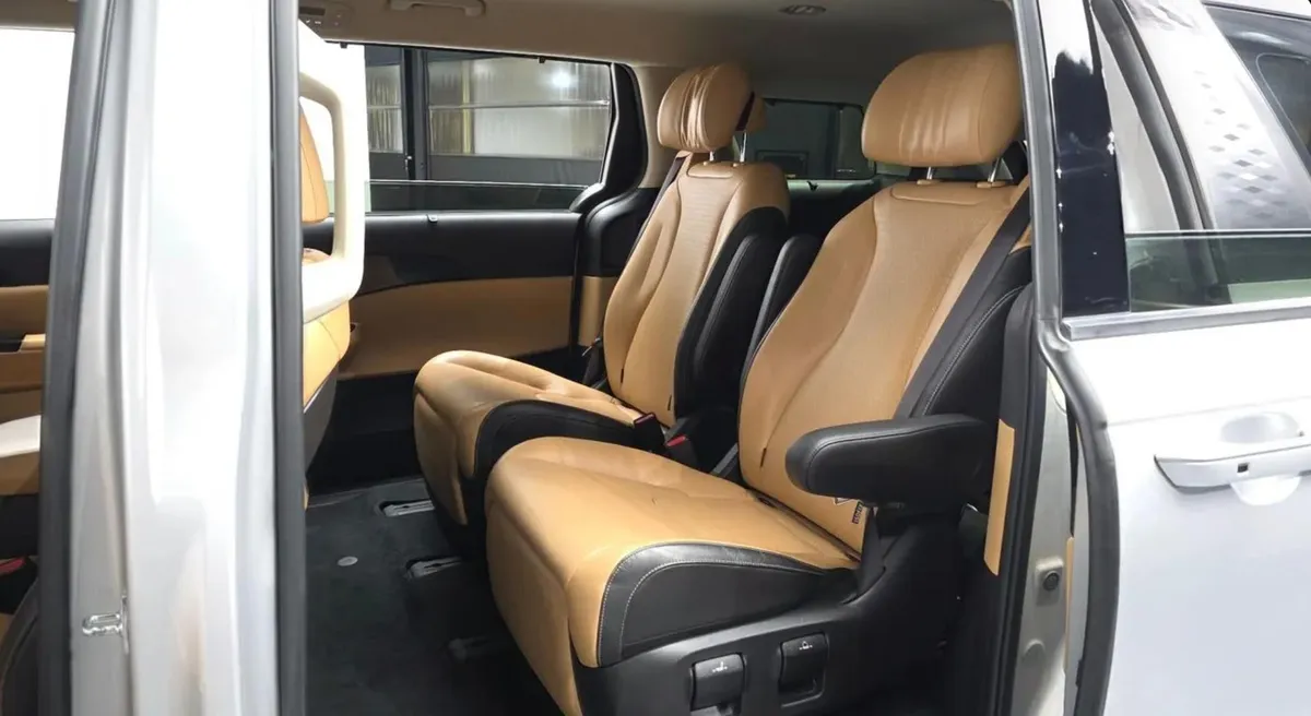 KIA CARNIVAL NOBLESSE 2022