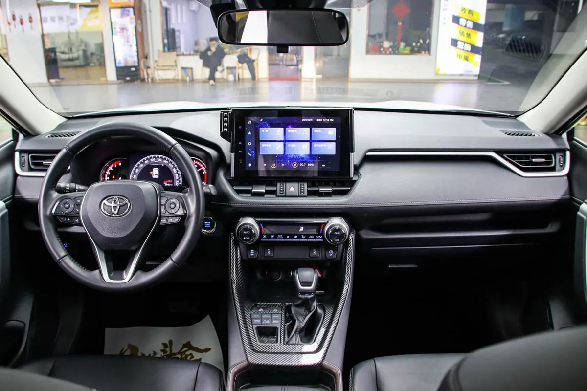 TOYOTA RAV4 FASHION PLUS EDITION 2022