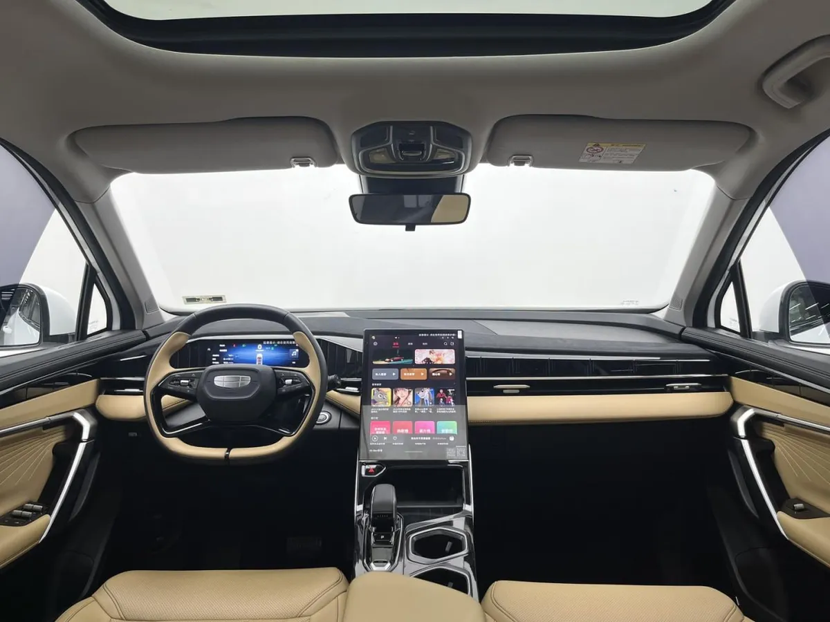 GEELY BOYUE L 2WD 2023