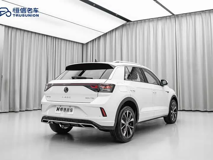 VOLKSWAGEN T-ROC 2023