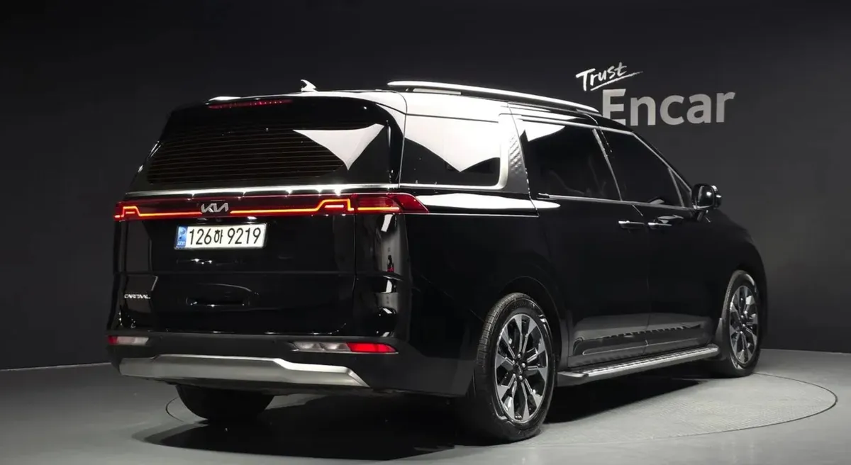 KIA CARNIVAL NOBLESSE 2022