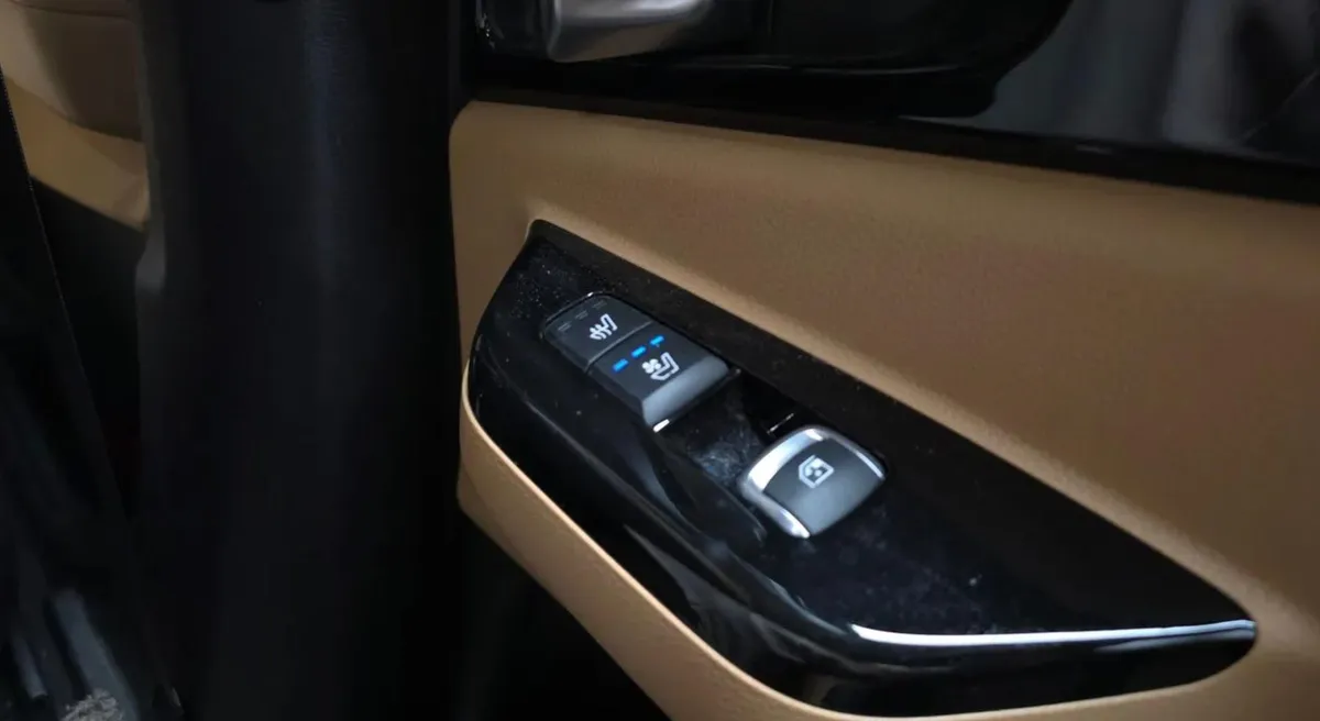 KIA CARNIVAL NOBLESSE 2022