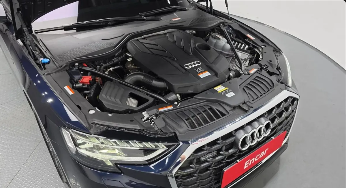 AUDI A8 PREMIUM 2023