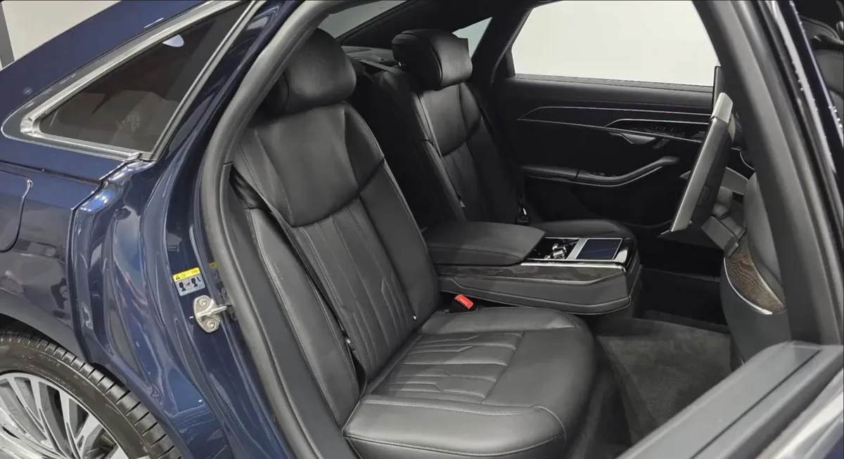 AUDI A8 PREMIUM 2023