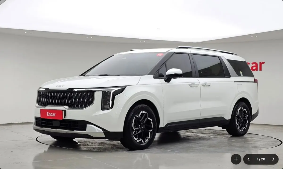 KIA CARNIVAL PRESTIGE 2023