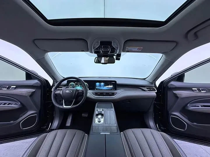 FORD EQUATOR PREMIUM 2023