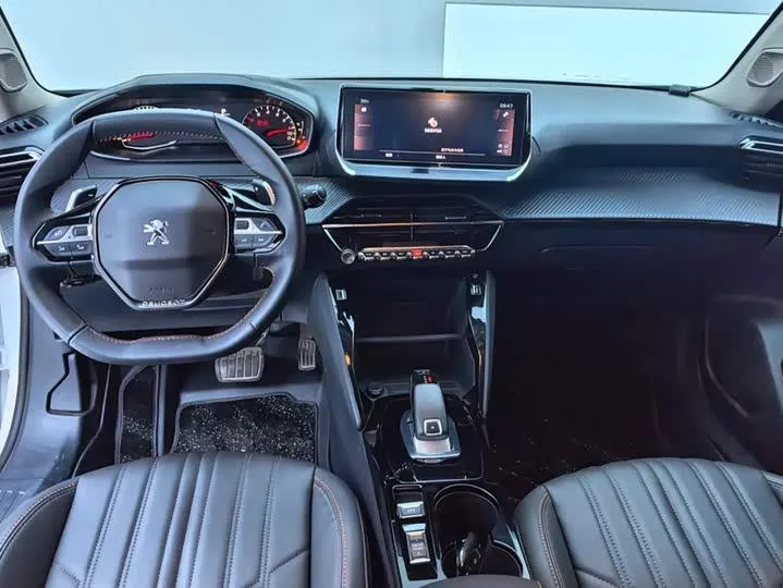 PEUGEOT 2008 2023