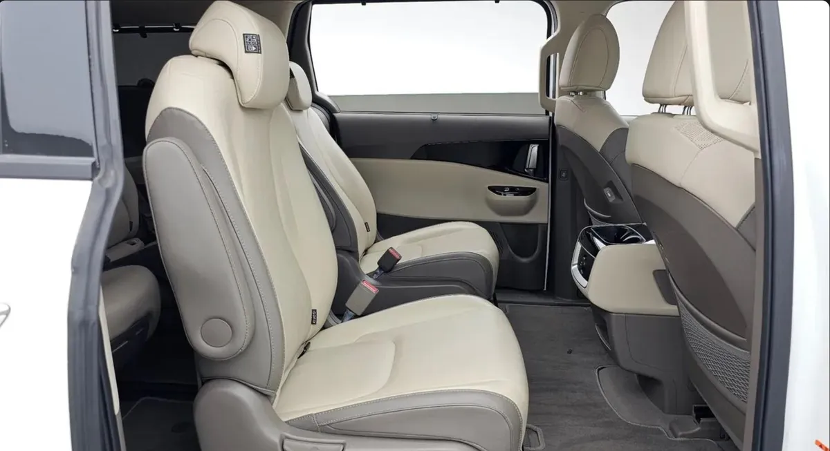 KIA CARNIVAL NOBLESSE 2022