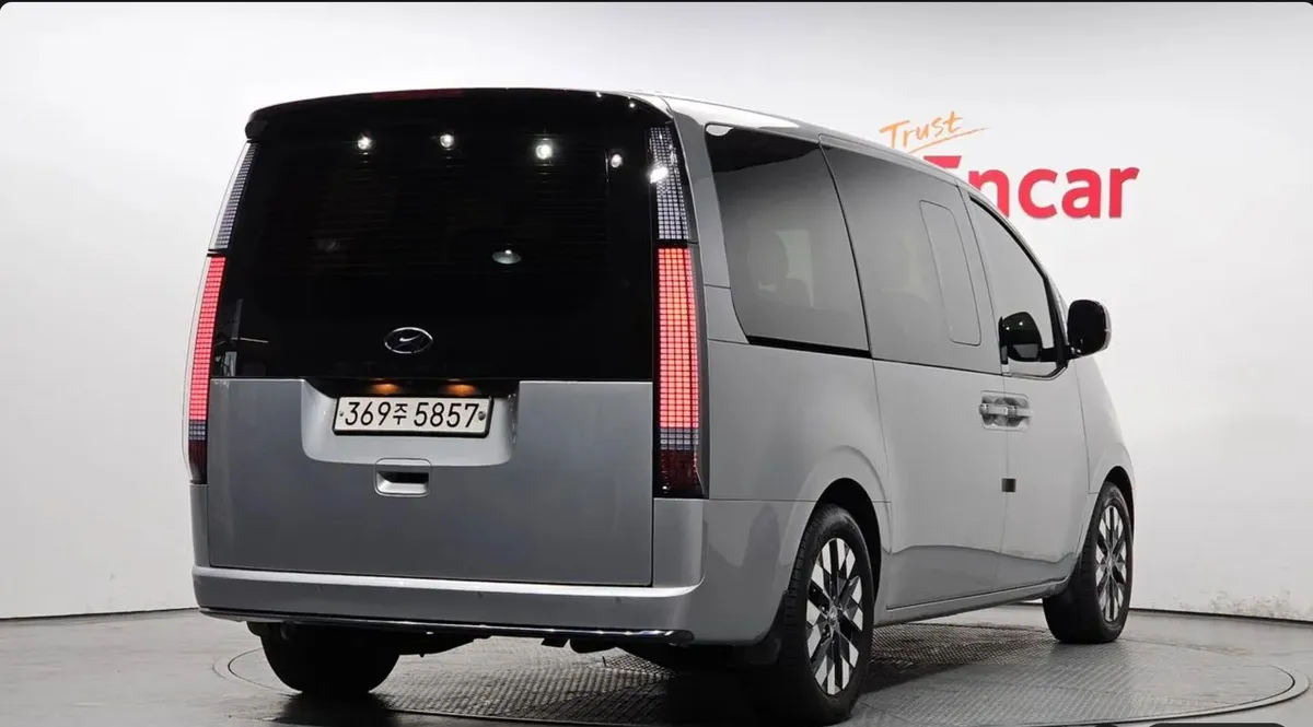 HYUNDAI STARIA 2022