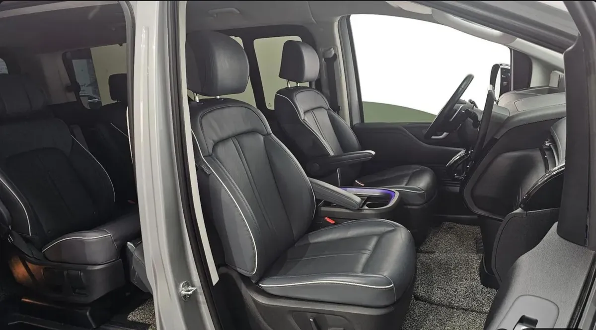 HYUNDAI STARIA 2022