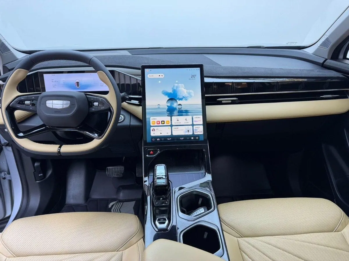 GEELY BOYUE L PREMIUM 2023