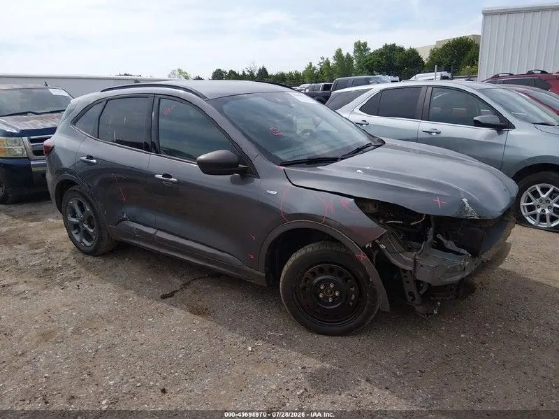 FORD ESCAPE 2023